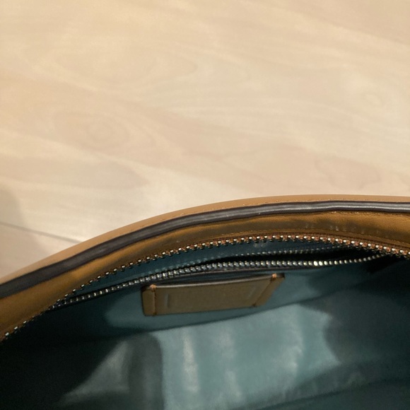 SOLD 🌺 Coach Nomad in Light Saddle - Picture 6 of 9